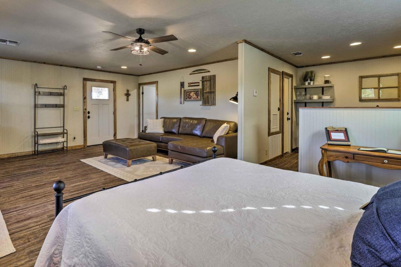 Cozy Fredericksburg Studio Near Wineries! Exterior foto
